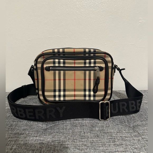 Burberry 🧡🖤Canvas Check Paddy Messenger - Picture 3 of 17